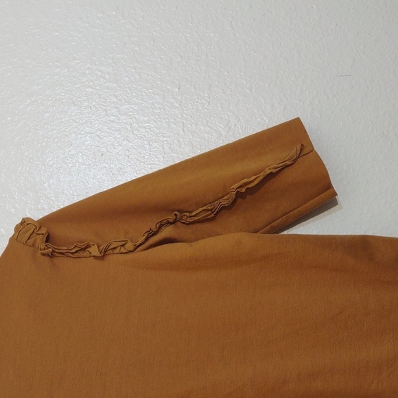 USED ZARA MUSTARD COLOR MID LENGTH SLEEVE -WINTER 2017-2018 - Picture 7 of 8